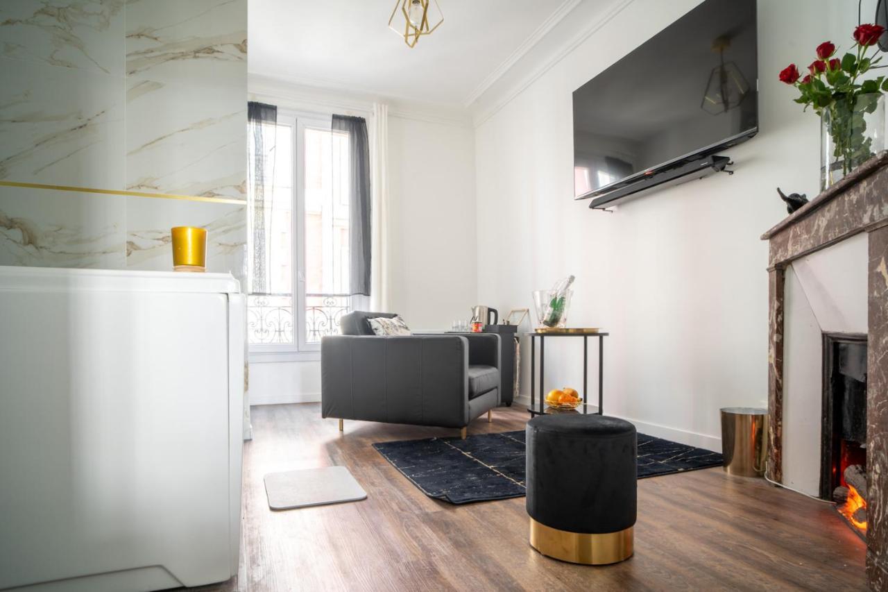 Suite L'Eclipse Paris, Logement Avec Jacuzzi, A 10 Minutes Des Champs Elysees Levallois-Perret Exterior photo